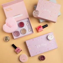 Load image into Gallery viewer, Oh Flossy Sweet Treat Makeup Set
