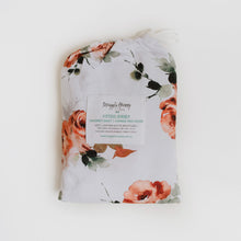 Load image into Gallery viewer, Rosebud | Bassinet Sheet / Change Pad Cover
