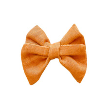 Load image into Gallery viewer, CARAMEL LINEN CHRISTMAS BOW
